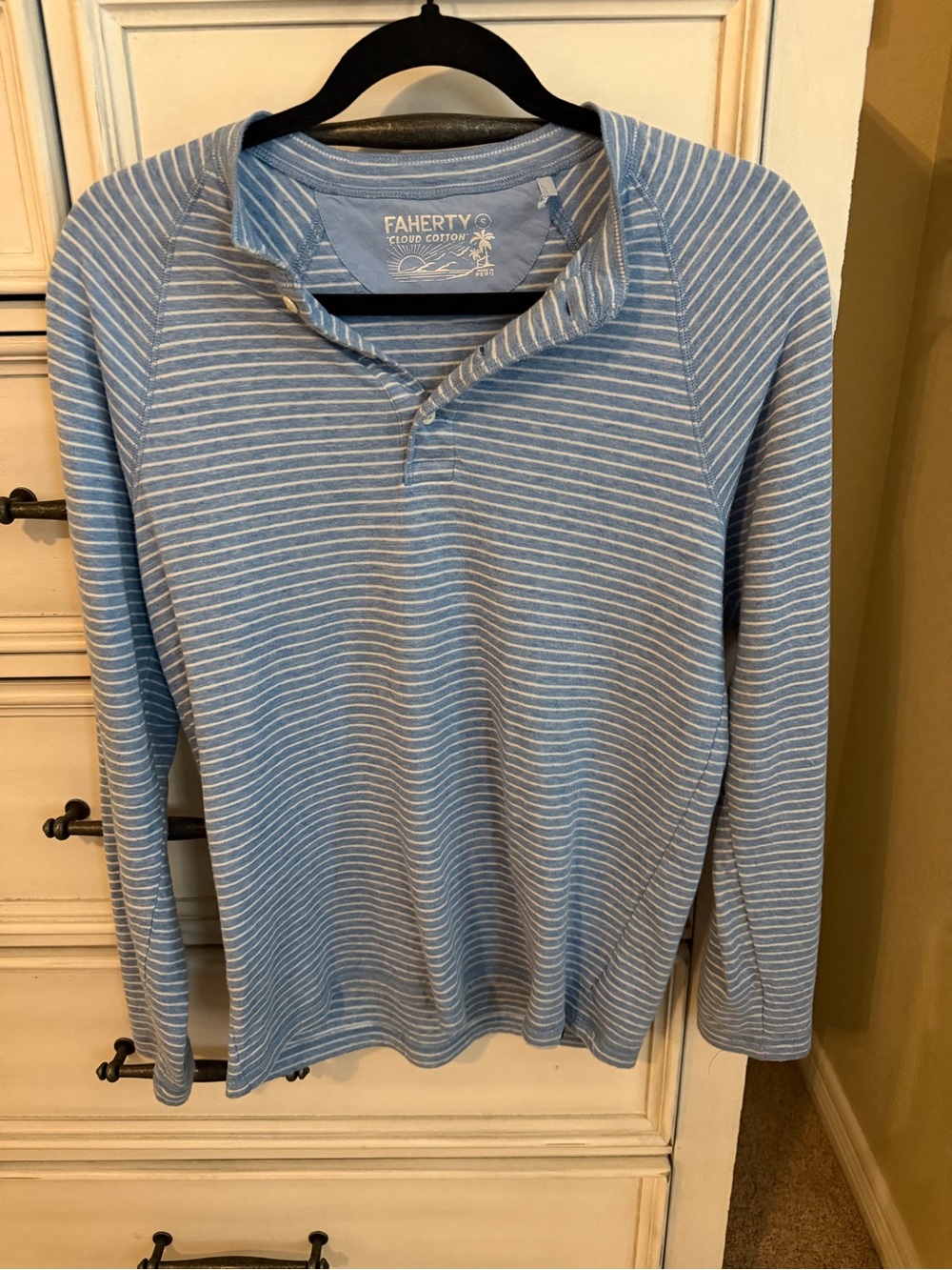 Faherty cloud Henley